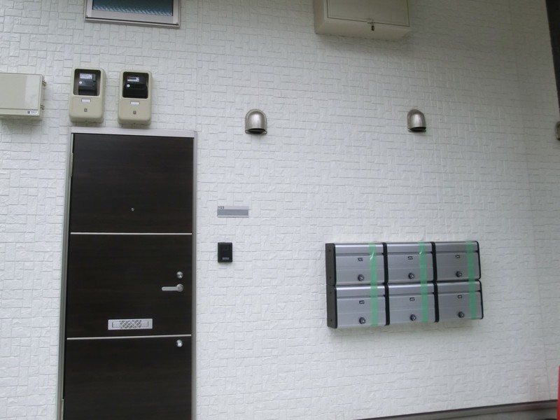 ポスト口付ドア