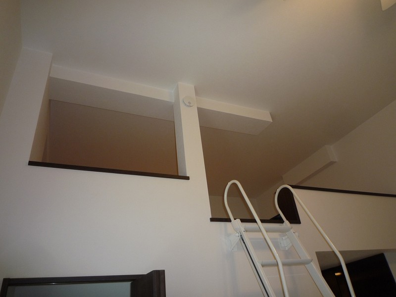 ロフト施工例（下から）